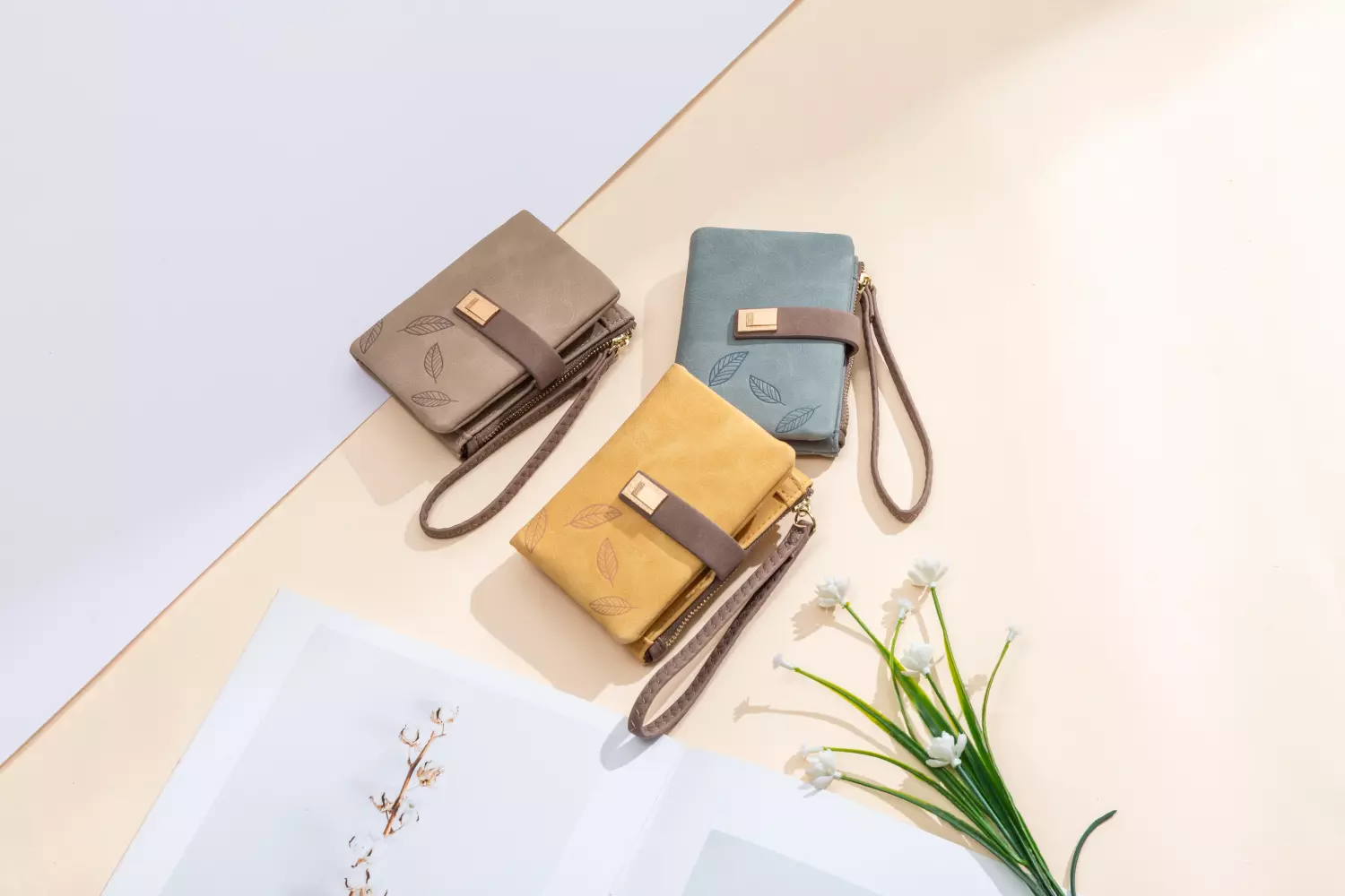 Prettyzys Women’s Wallet PT19‑1321 - BLUE