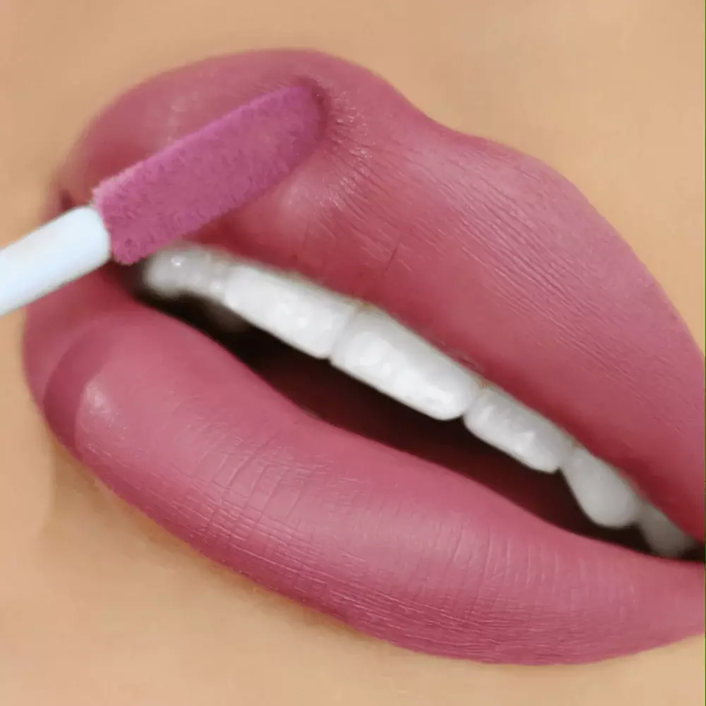 Beauty Creations Seal The Deal Liquid Matte Lipstick - DROPPING HINTS