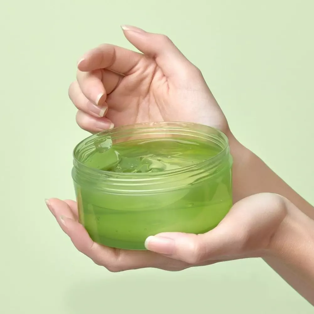 3W Clinic 98% Aloe Vera Soothing Gel (300ml)
