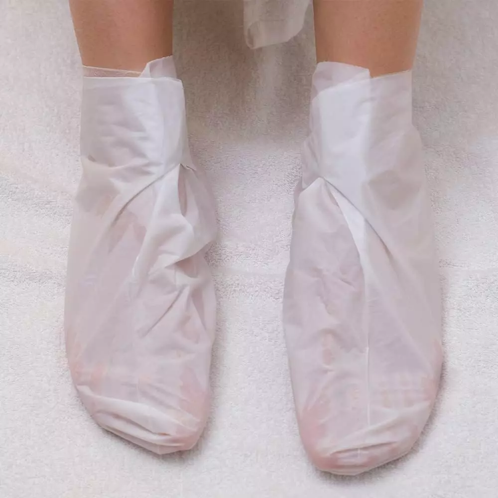 Petitfee Dry Essence Foot Pack (14g)