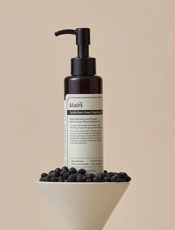 Dear Klairs Gentle Black Deep Cleansing Oil