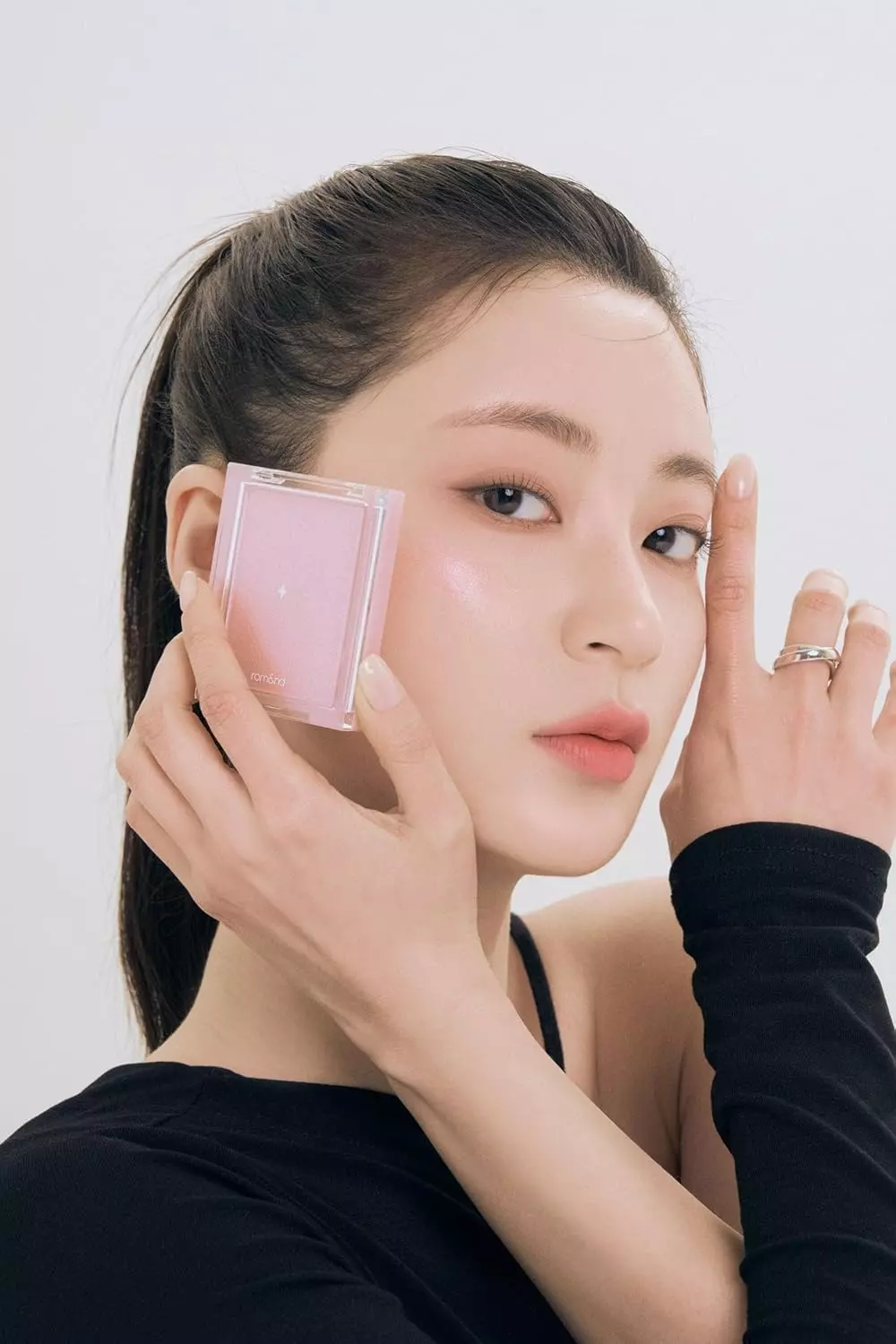 Rom&Nd See-Through Veil Lighter #02 Moonkissed Veil (5.5g)