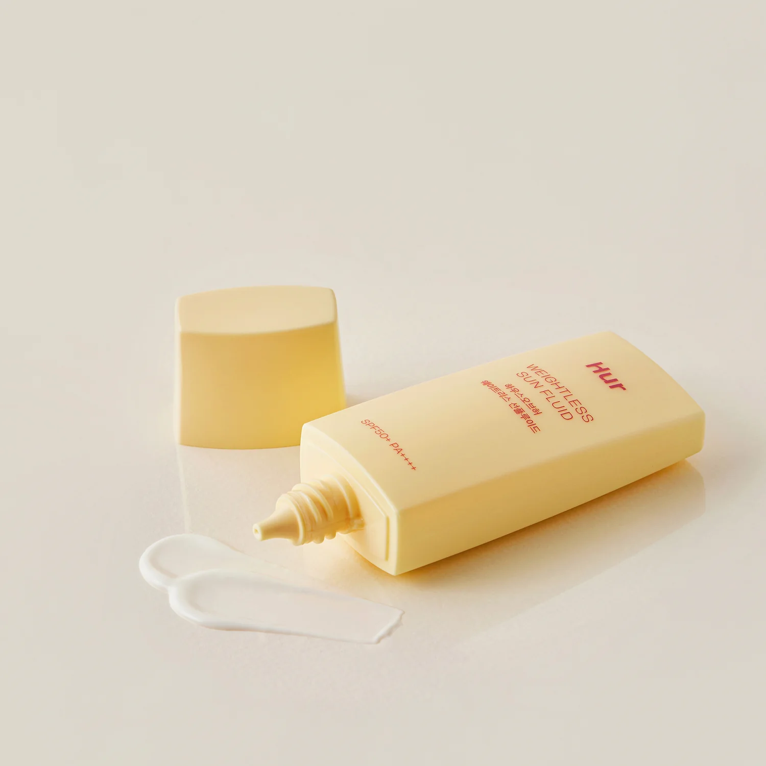 ​House of Hur Weightless Sun Fluid