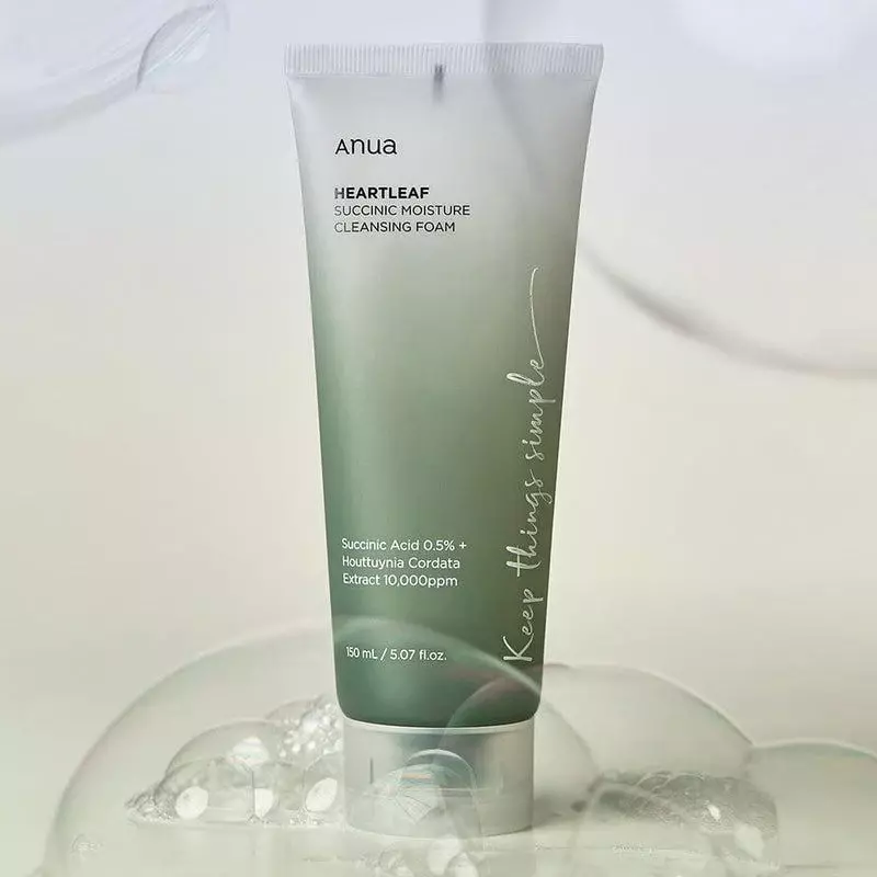 Anua Heartleaf Succinic Moisture Cleansing Foam
