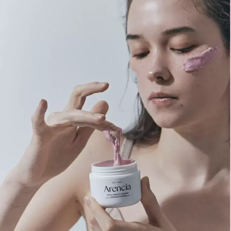 Arencia Fresh Rosehip Rice Mochi Cleanser (120gm)