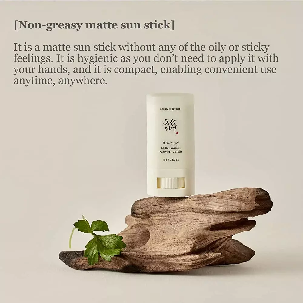 Beauty of Joseon Matte Sun Stick: Mugwort + Camelia SPF 50+ PA++++ (18g)