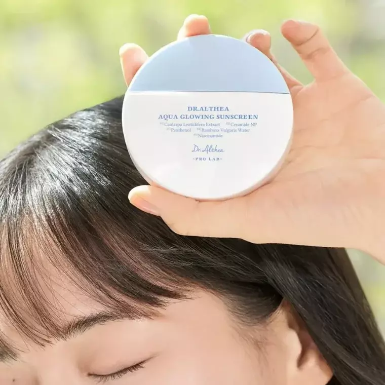 Dr. Althea Aqua Glowing Sunscreen (45ml)