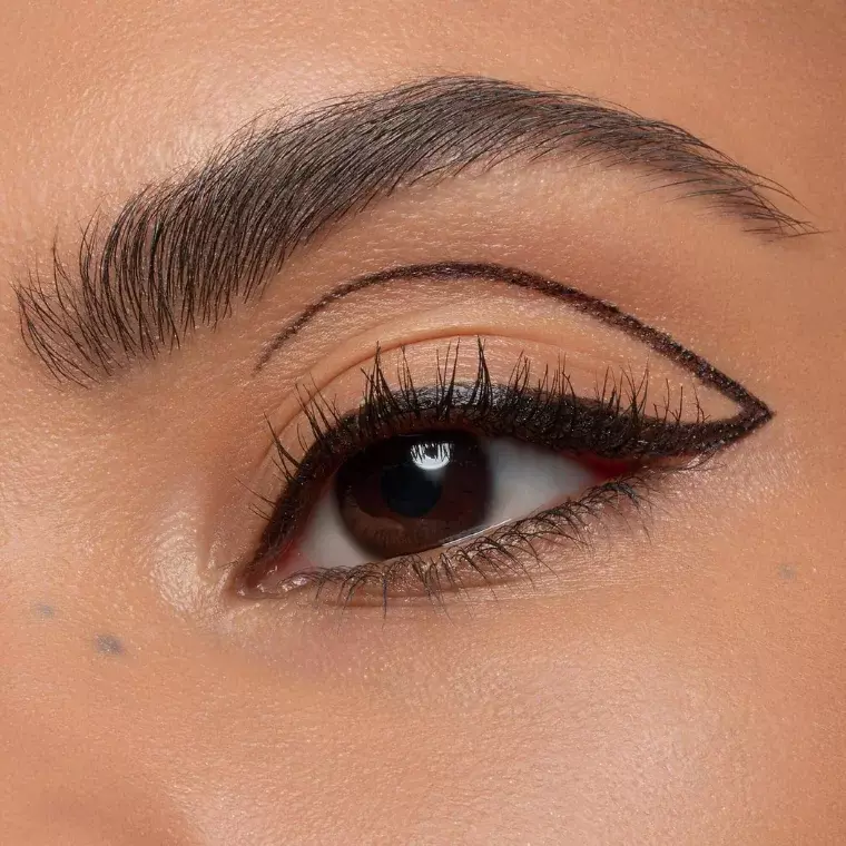 essence Eyeliner Pen Extra Long-Lasting #010 Blackest Black (1.1ml)