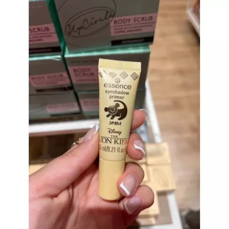 Essence Disney The Lion King Eye Primer (6.5ml)