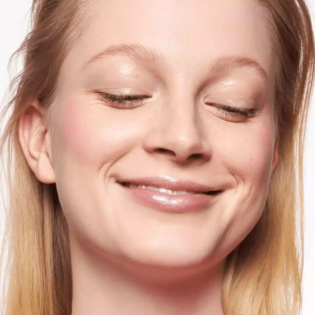 Essence Natural Matte Mousse Foundation – 04 (16g)