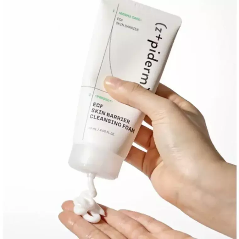 Zipiderm EGF Skin Barrier Cleansing Foam (120ml)