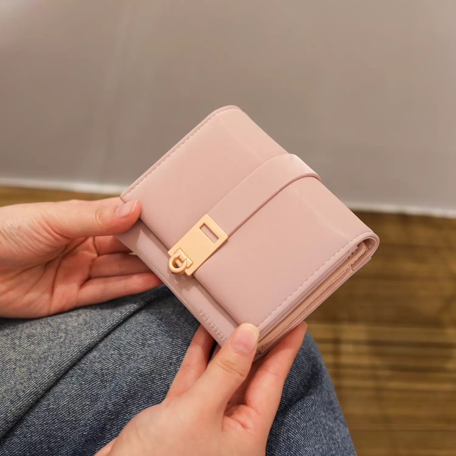 Prettyzys RFID Blocking Multicard Wallet - PINK