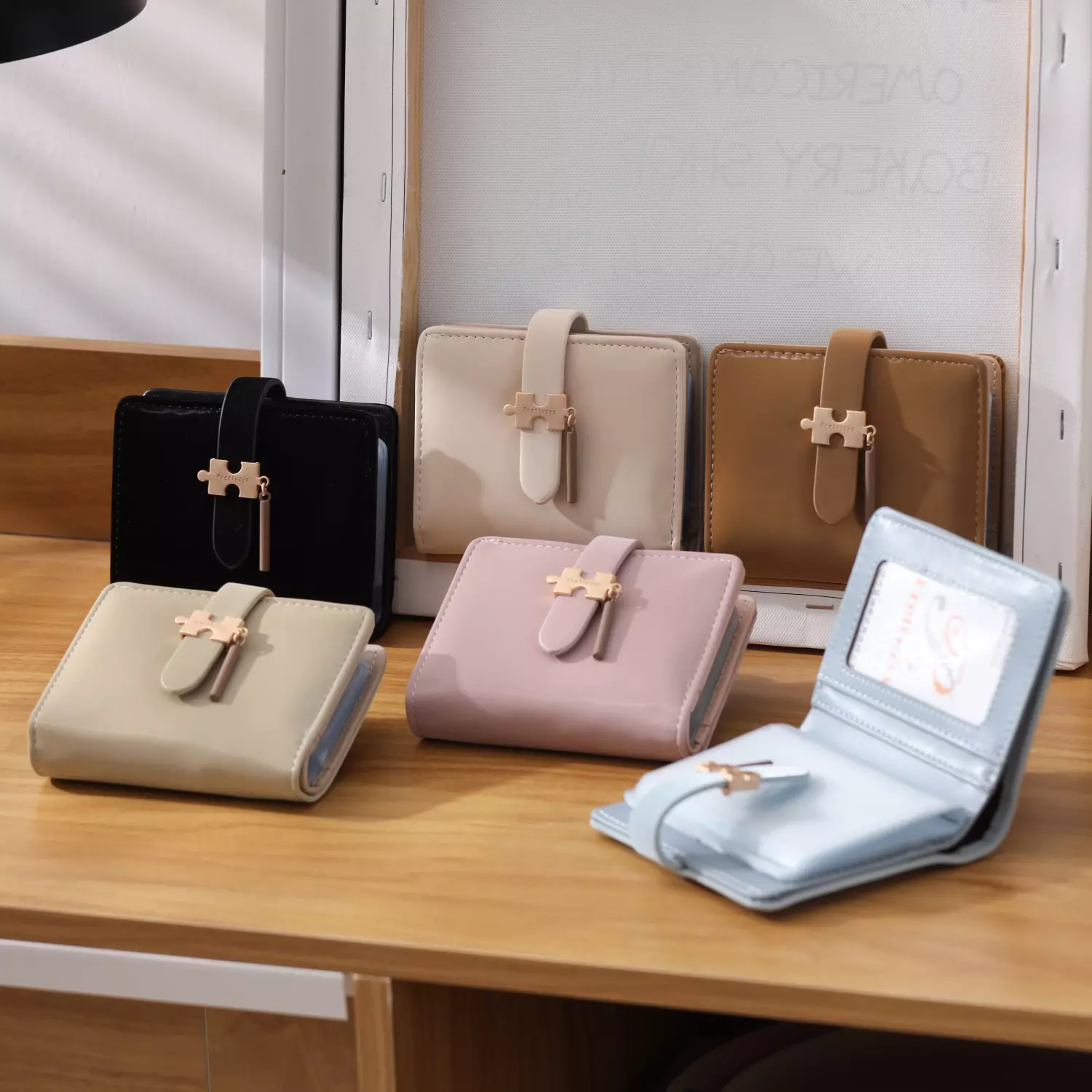 Prettyzys PT25-213 RFID Blocking Card Wallet - APRICOT