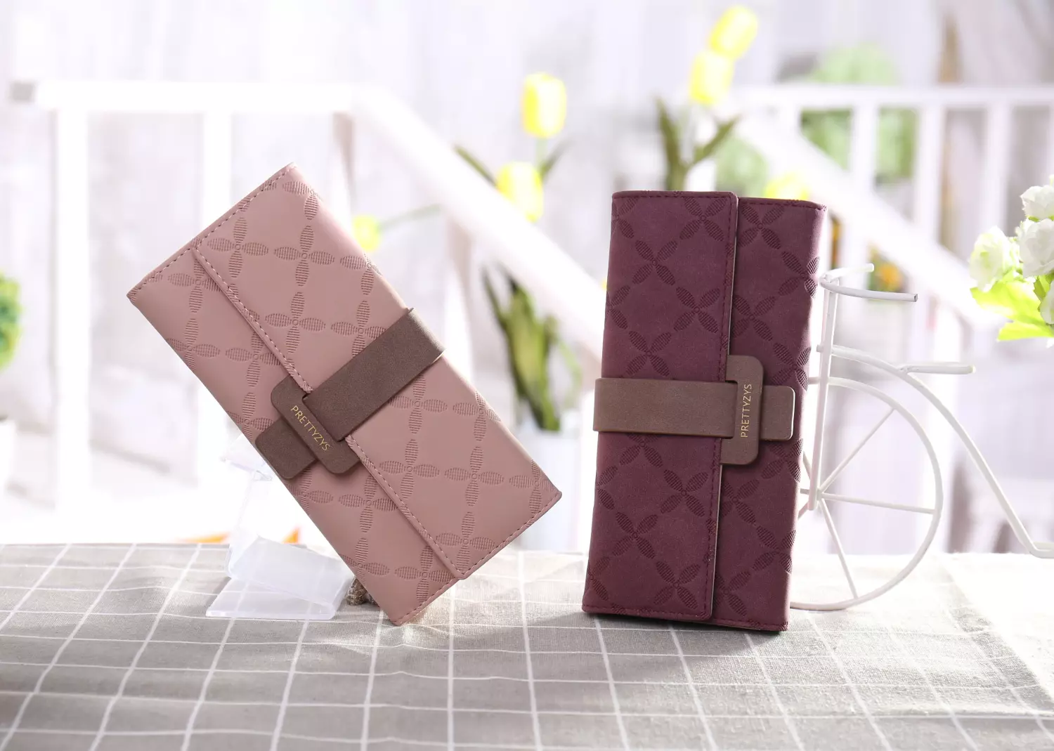 Prettyzys Minimalist Classic Noble Trifold Wallet