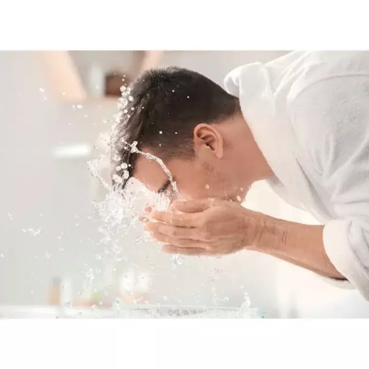 Pharmaact Cool Facial Wash Cool Menthol (130gm)