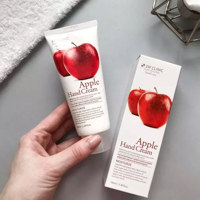 3W Clinic Moisturizing Apple Hand Cream (100ml)