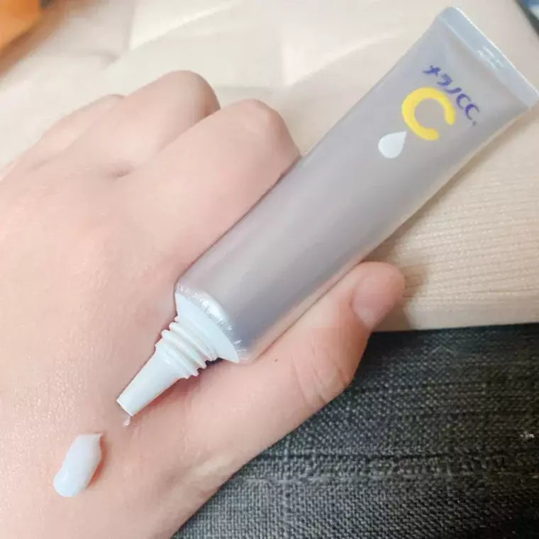 Rohto Melano CC Anti-Spot Moisture Cream (23gm)