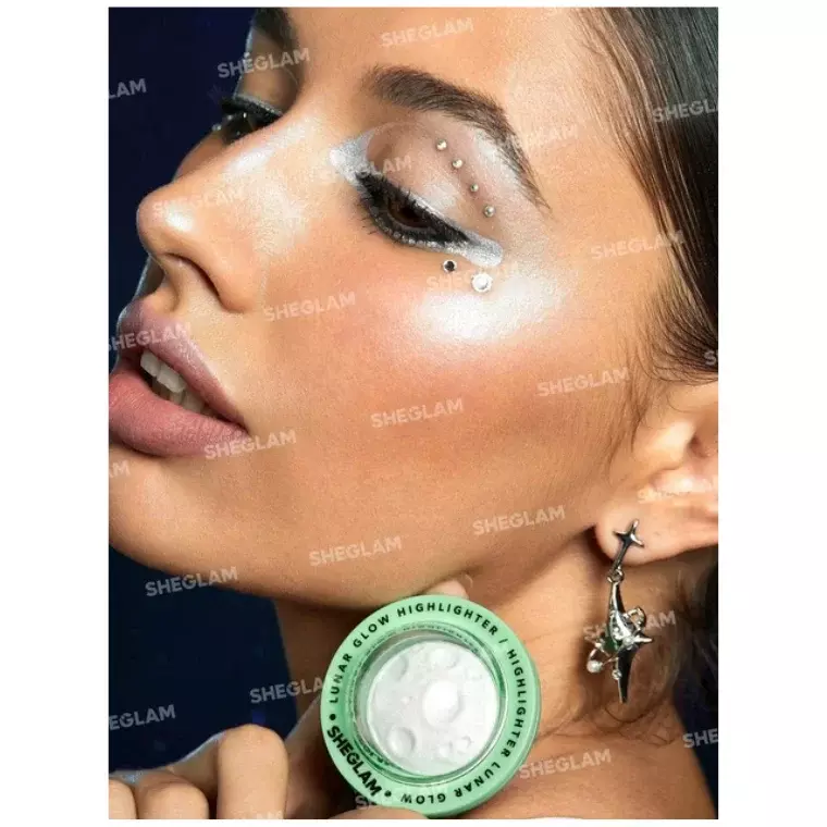 SheGlam Lunar Glow Highlighter Neutron Star #MoonGlow (5gm)