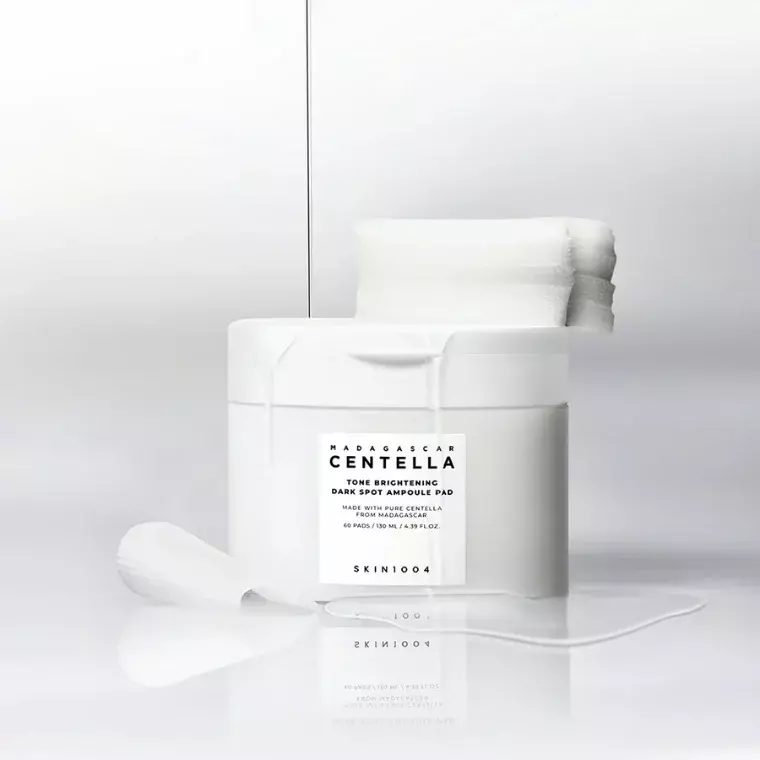 Skin1004 Madagascar Centella Tone Brightening Dark Spot Ampoule Pad (60Pcs)