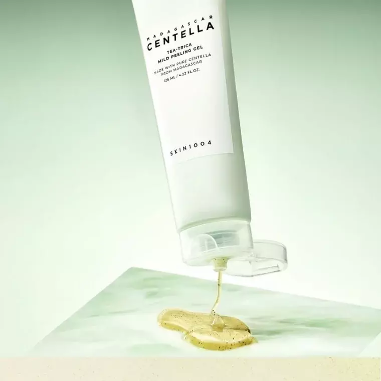 Skin1004 Madagascar Centella Tea-Trica Mild Peeling Gel (125ml)