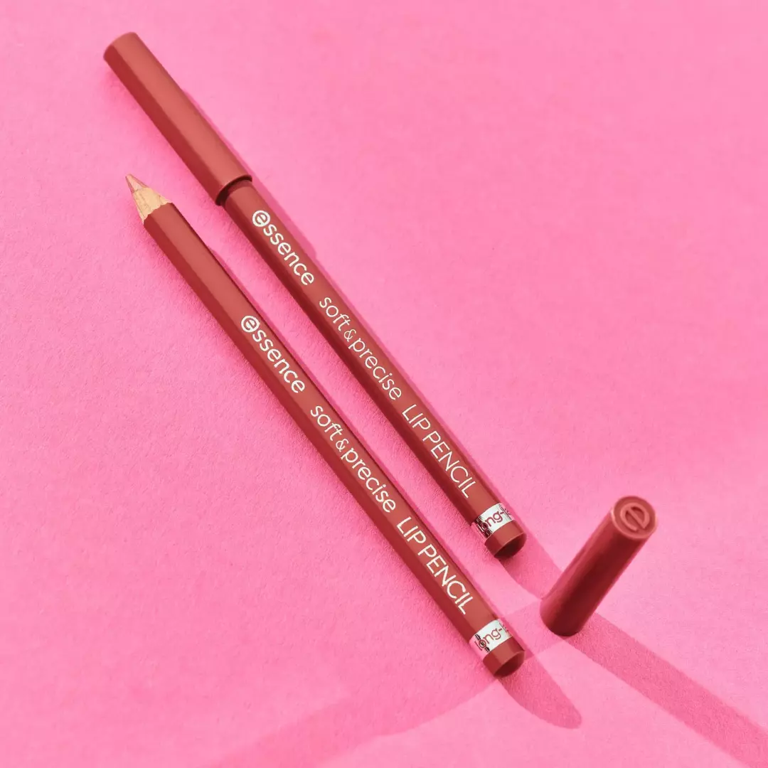 Essence Soft & Precise Lip Pencil – 303 Delicate (0.78g)